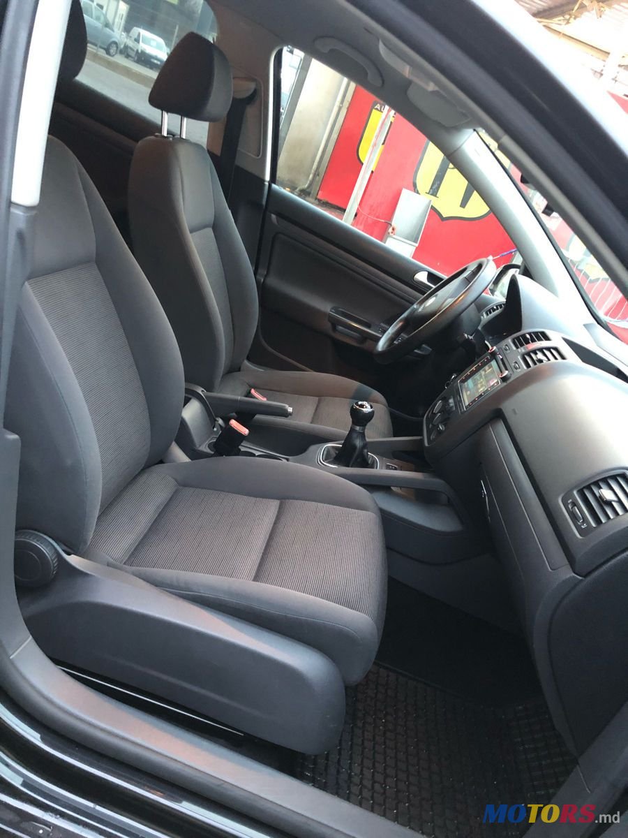 2007' Volkswagen Golf photo #4