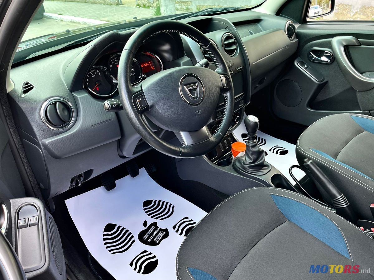 2015' Dacia Duster photo #2