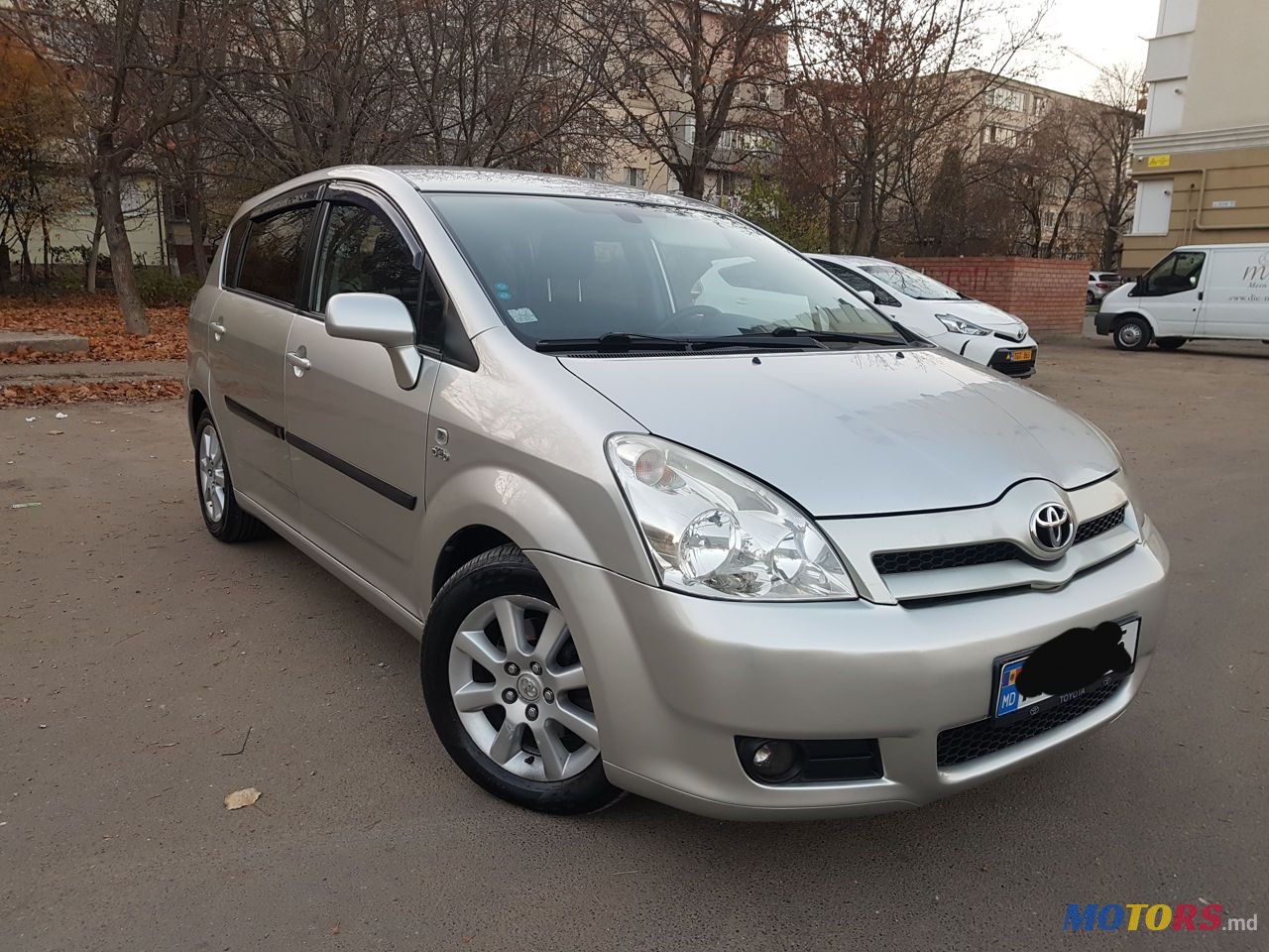 2005' Toyota Corolla Verso photo #1