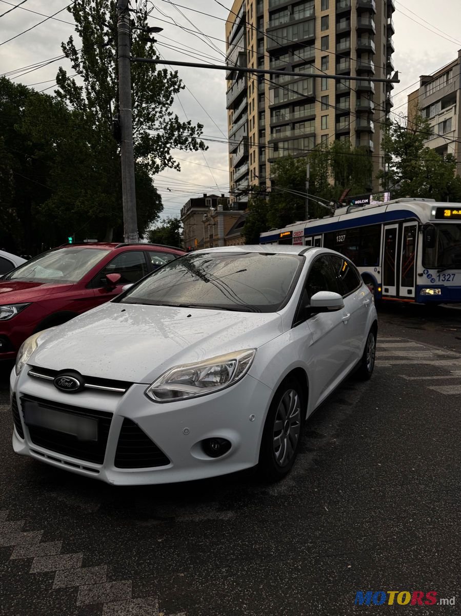 2014' Ford Focus photo #6
