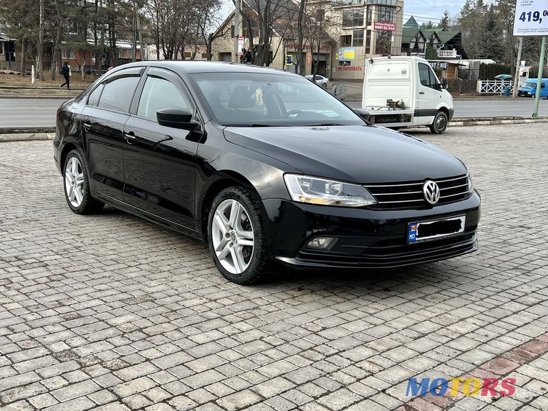 2016' Volkswagen Jetta photo #2