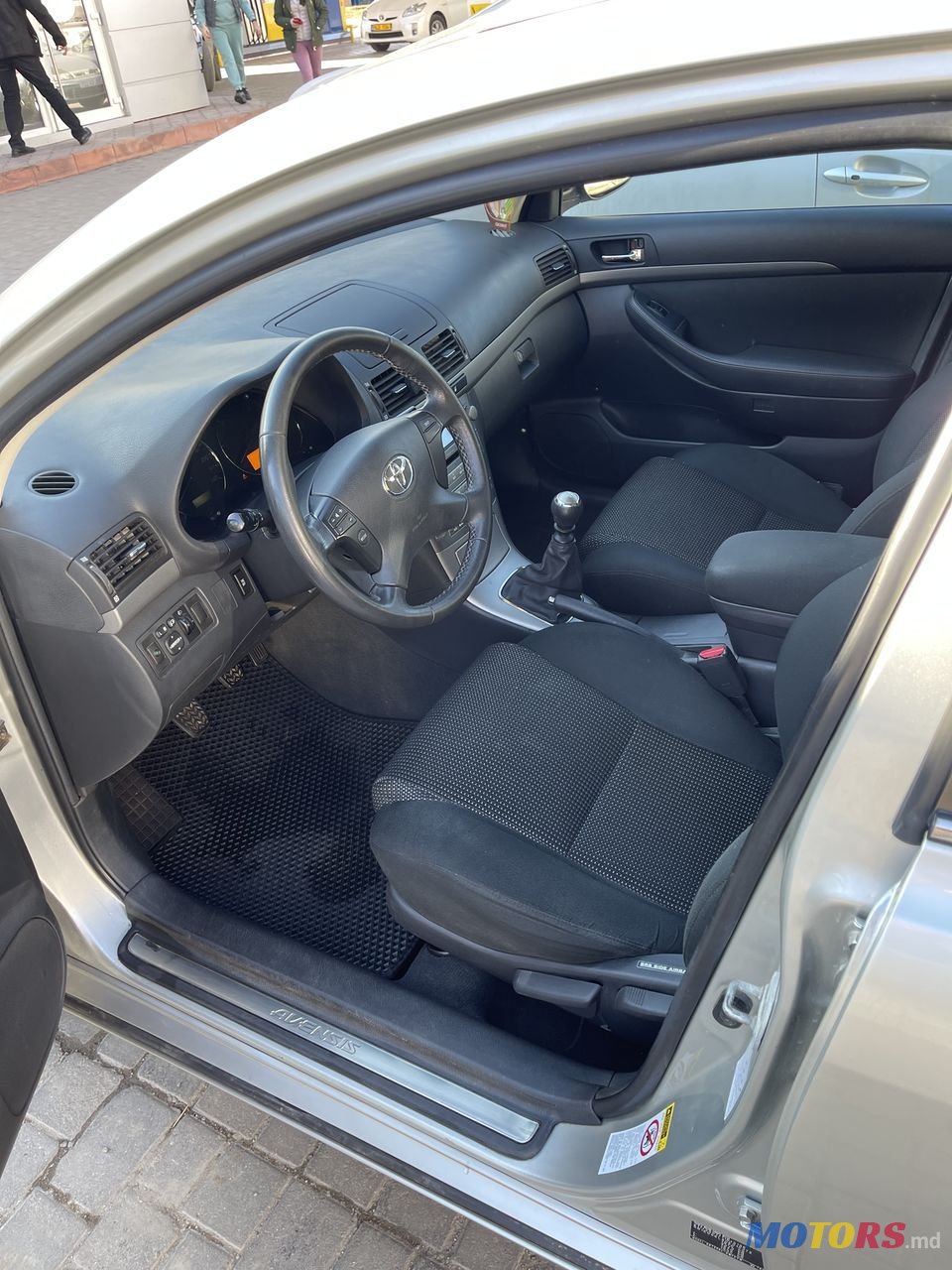 2007' Toyota Avensis photo #5