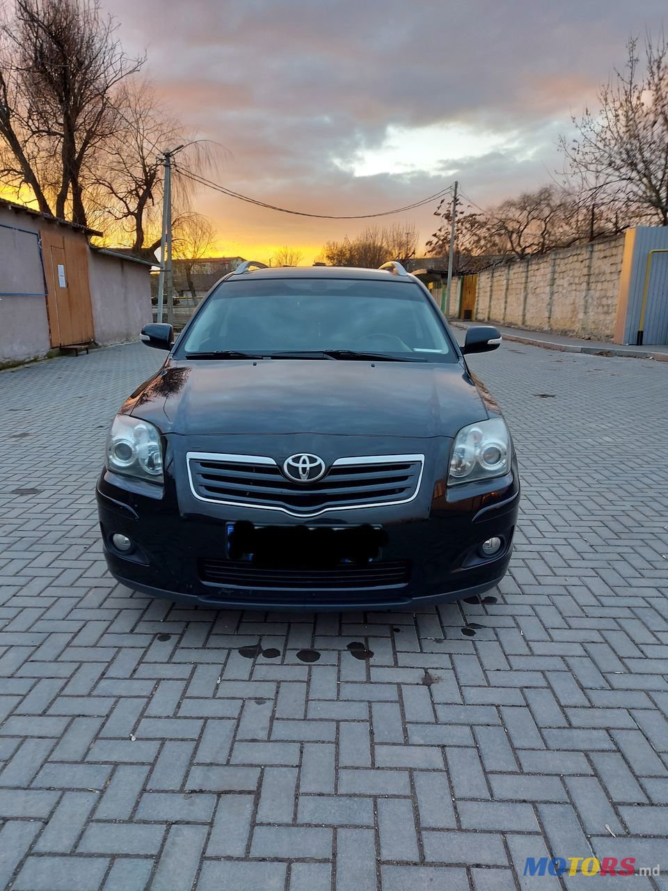 2009' Toyota Avensis photo #1