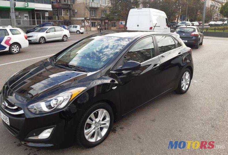 2015' Hyundai Elantra photo #3