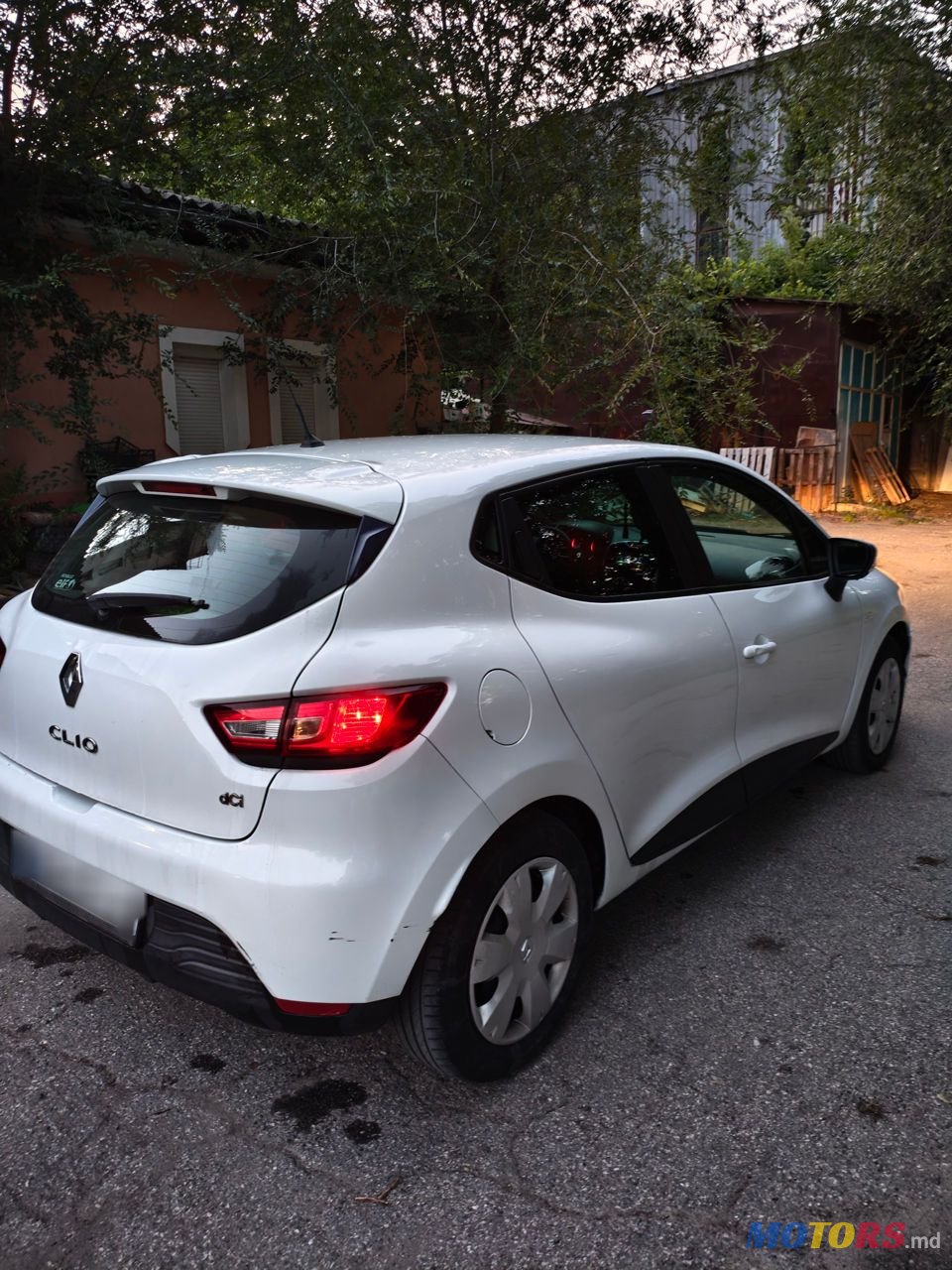 2016' Renault Clio photo #4