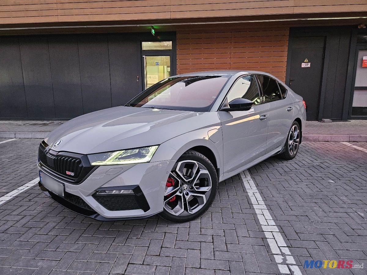 2020' Skoda Octavia Rs photo #3