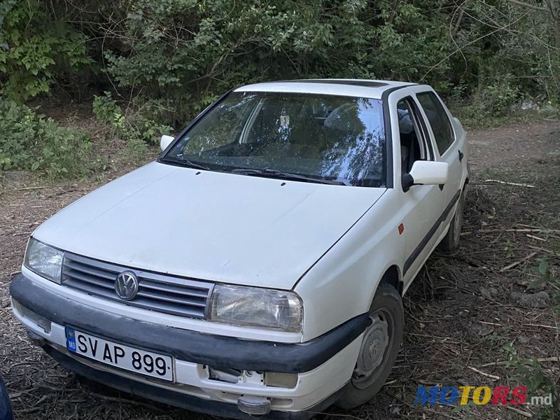 1991' Volkswagen Vento photo #2