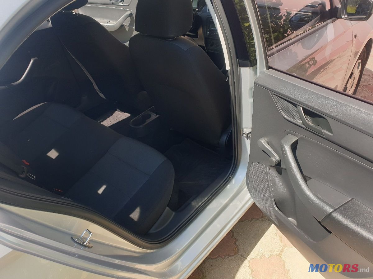 2013' Skoda Rapid photo #5