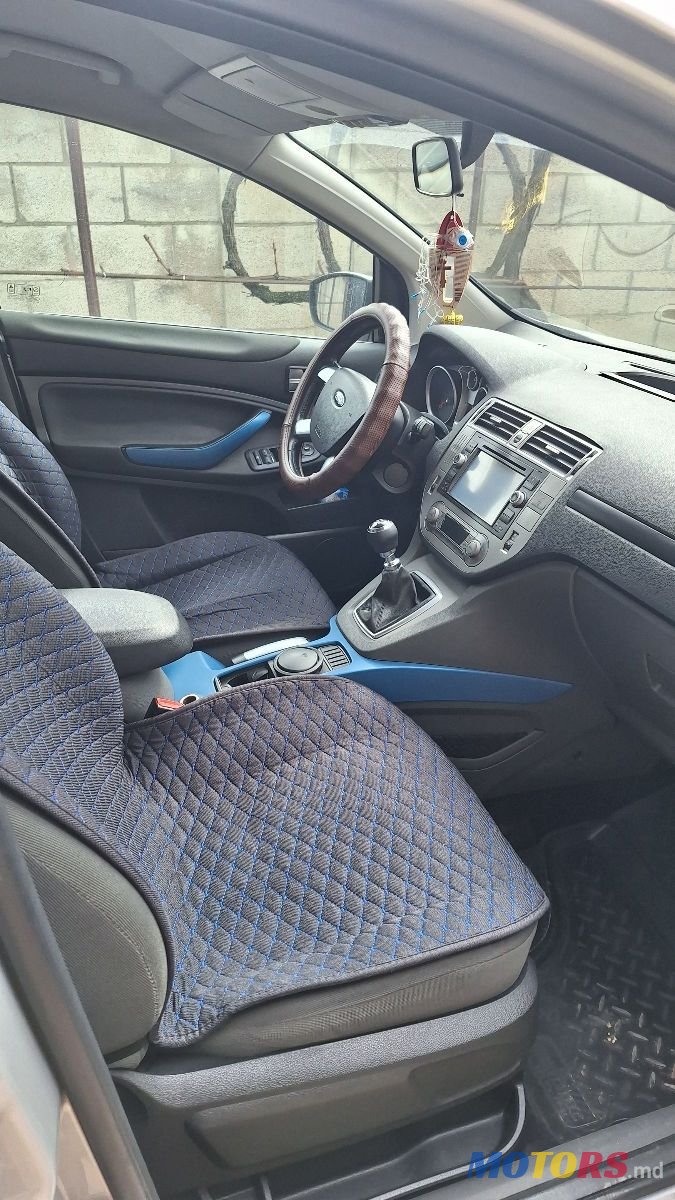 2008' Ford Kuga photo #6