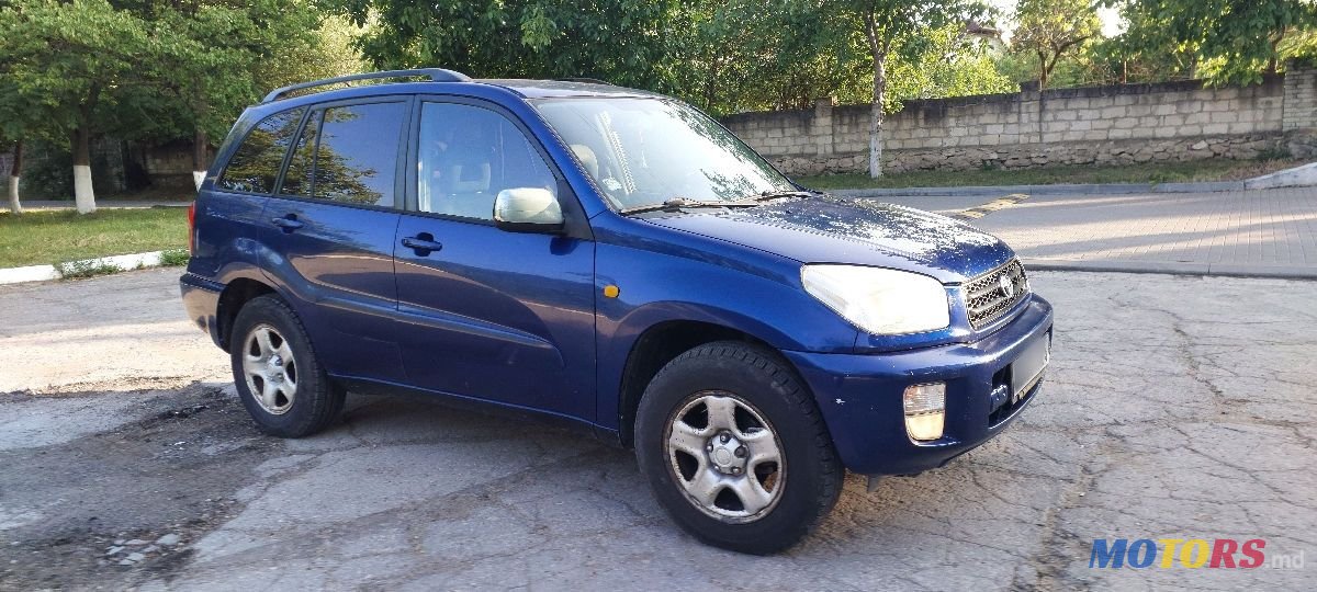 2001' Toyota RAV4 photo #3