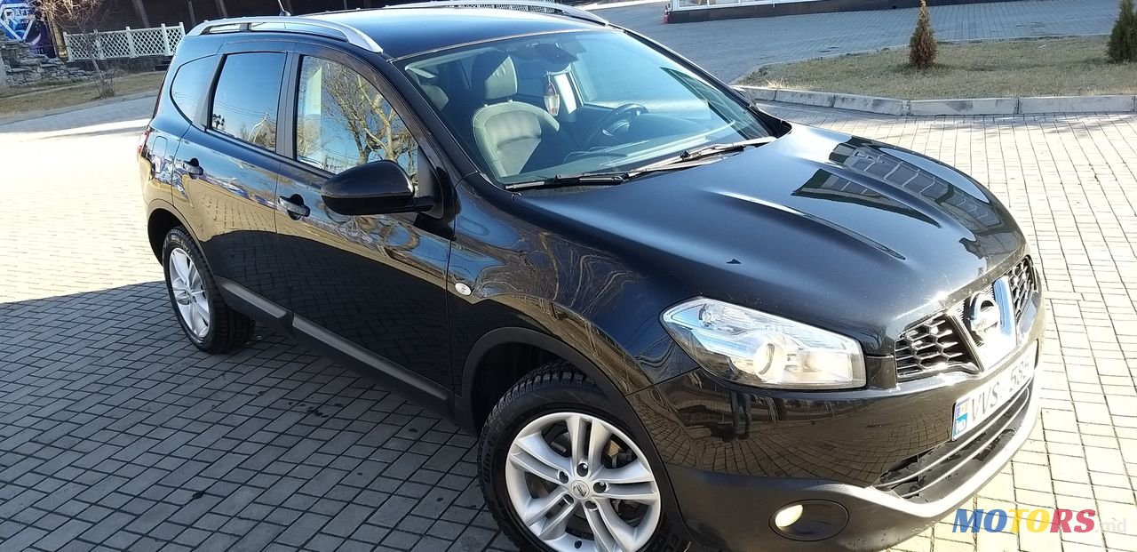 2013' Nissan Qashqai+2 photo #1