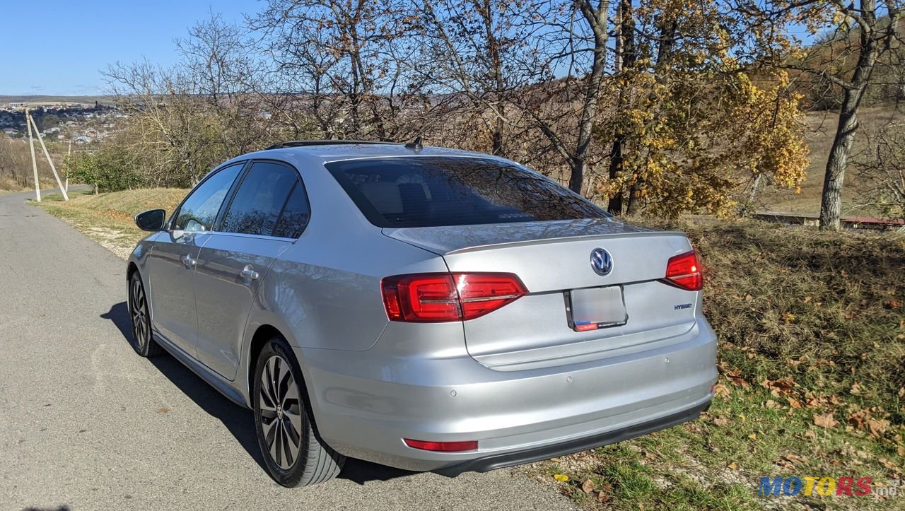 2015' Volkswagen Jetta photo #3
