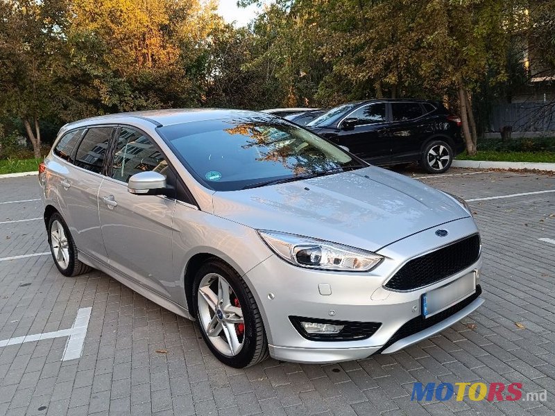 2015' Ford Focus photo #2