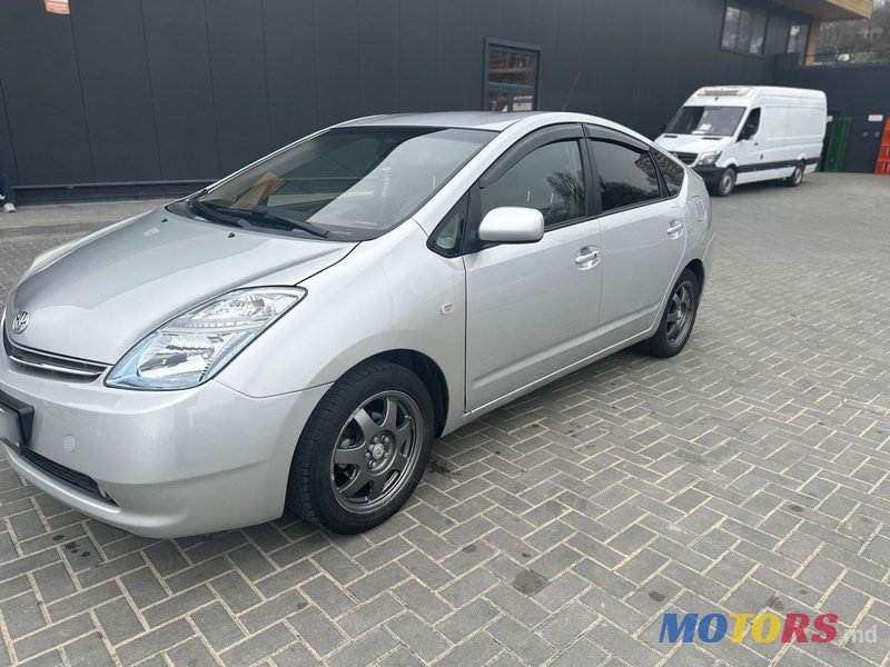 2008' Toyota Prius photo #2