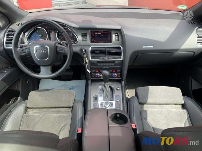 2007' Audi Q7 photo #5