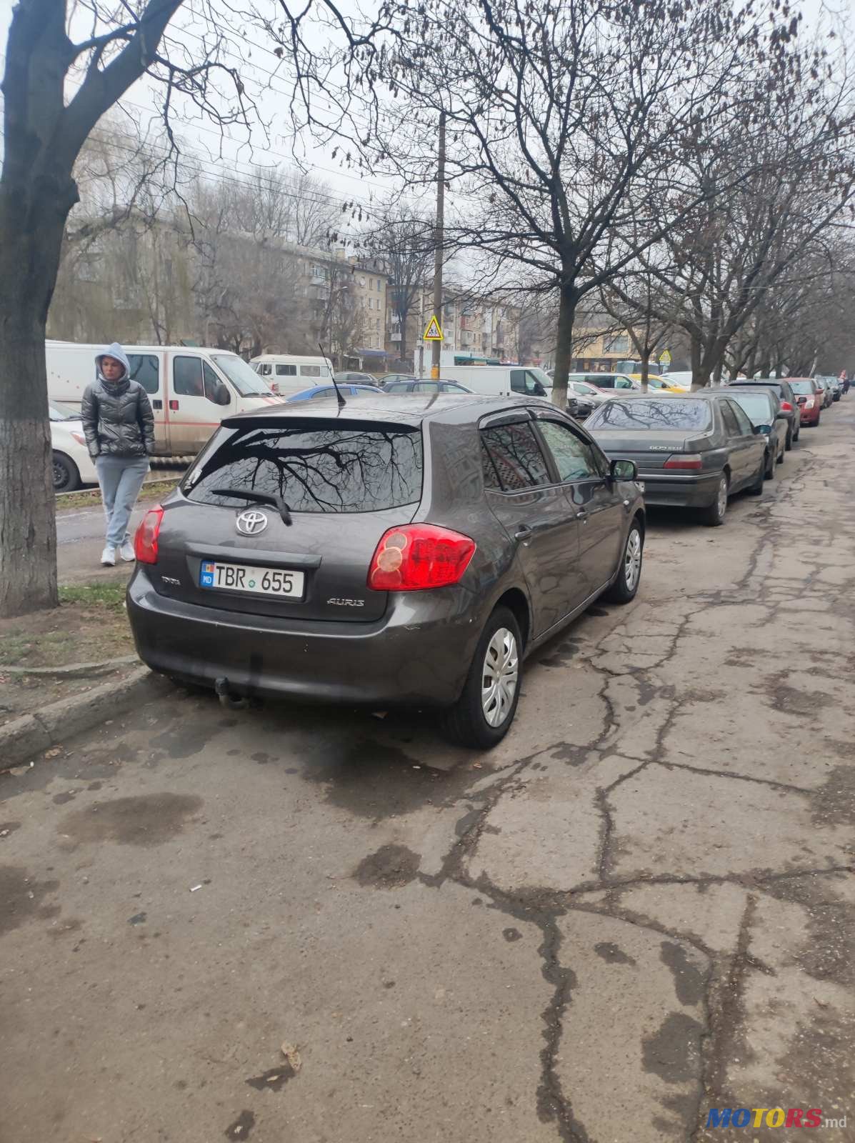 2008' Toyota Auris photo #3