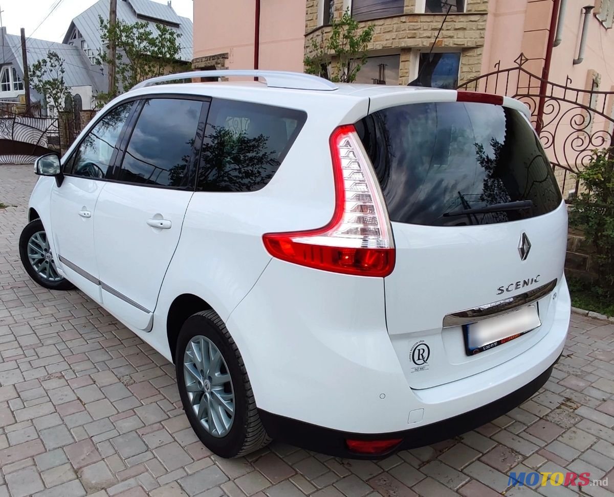 2016' Renault Grand Scenic photo #4