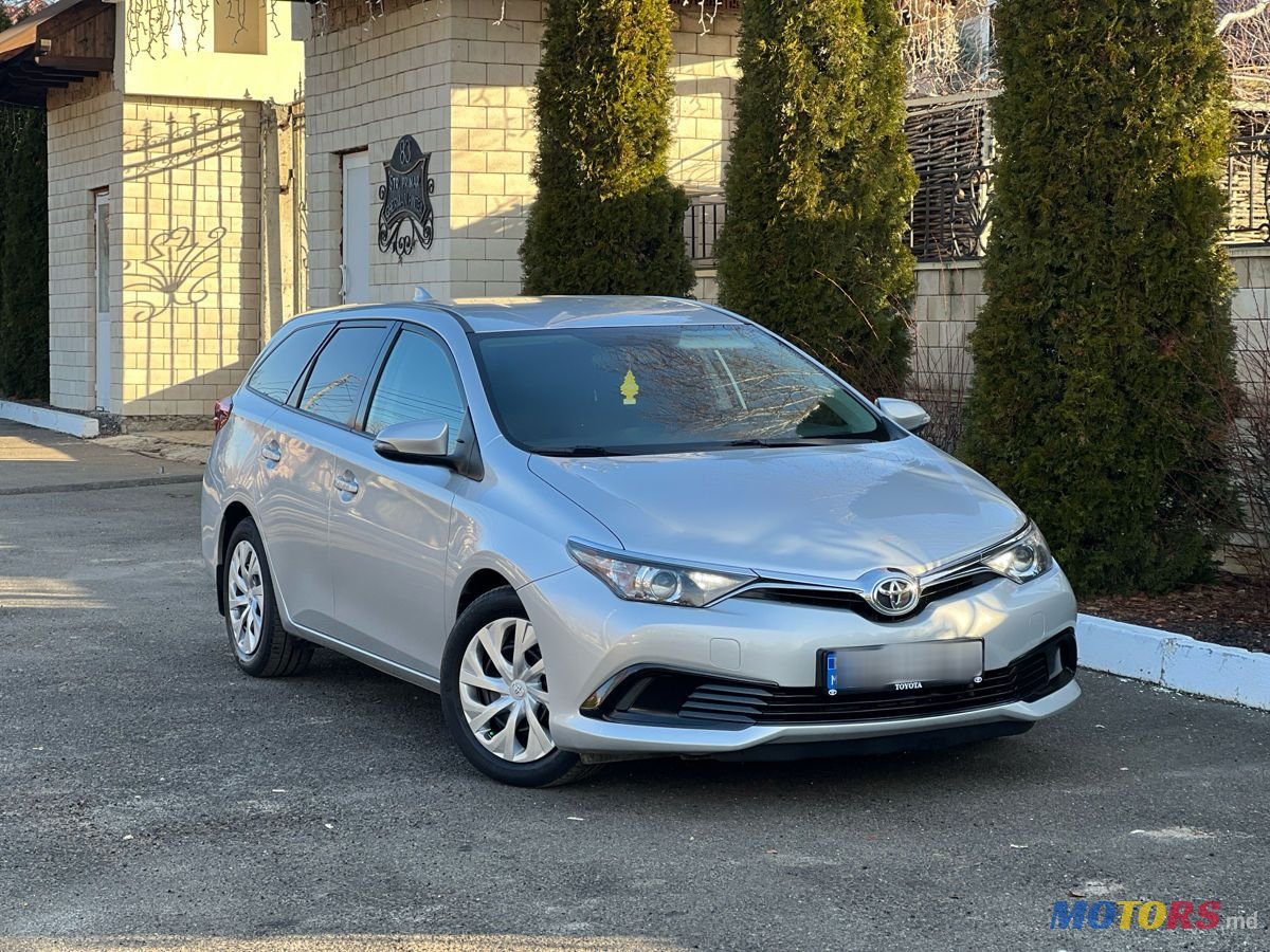 2017' Toyota Auris photo #1
