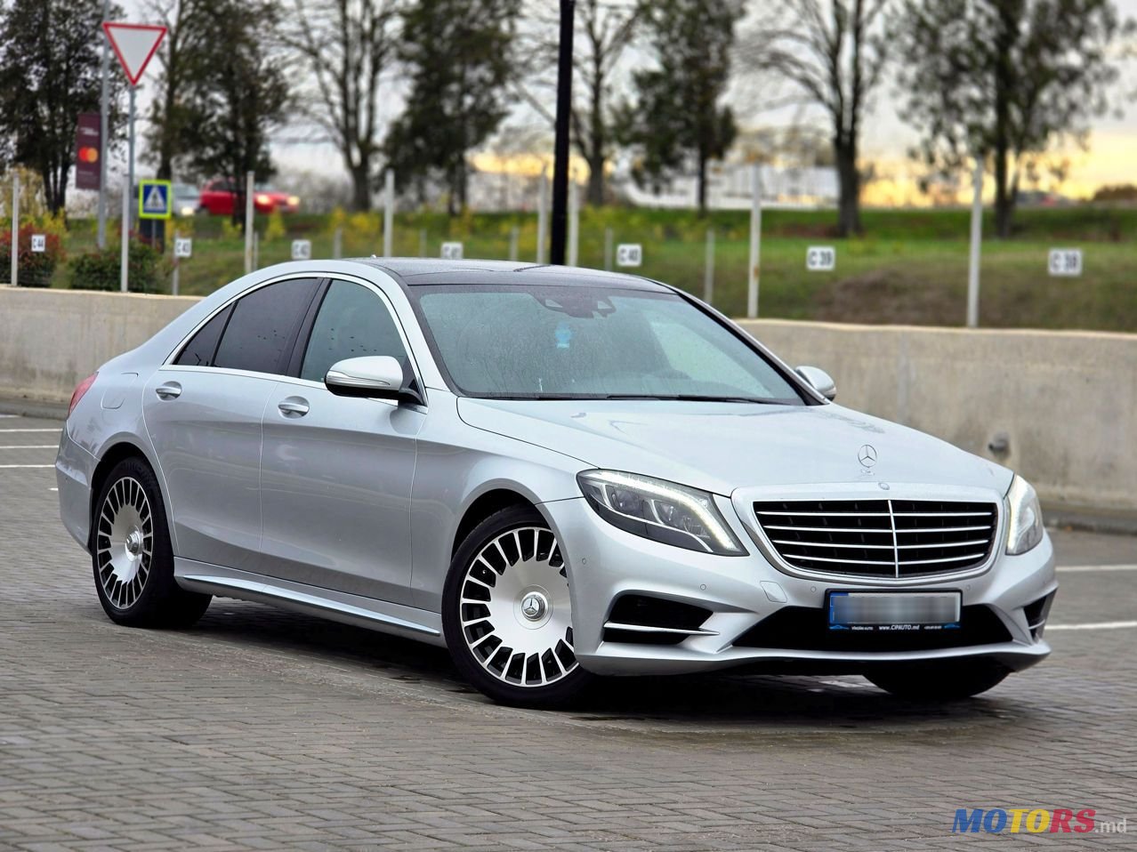 2015' Mercedes-Benz S-Class photo #1
