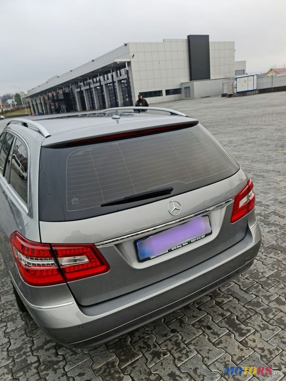 2009' Mercedes-Benz E Класс photo #4