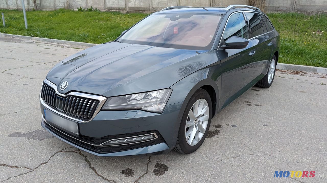 2020' Skoda Superb photo #2