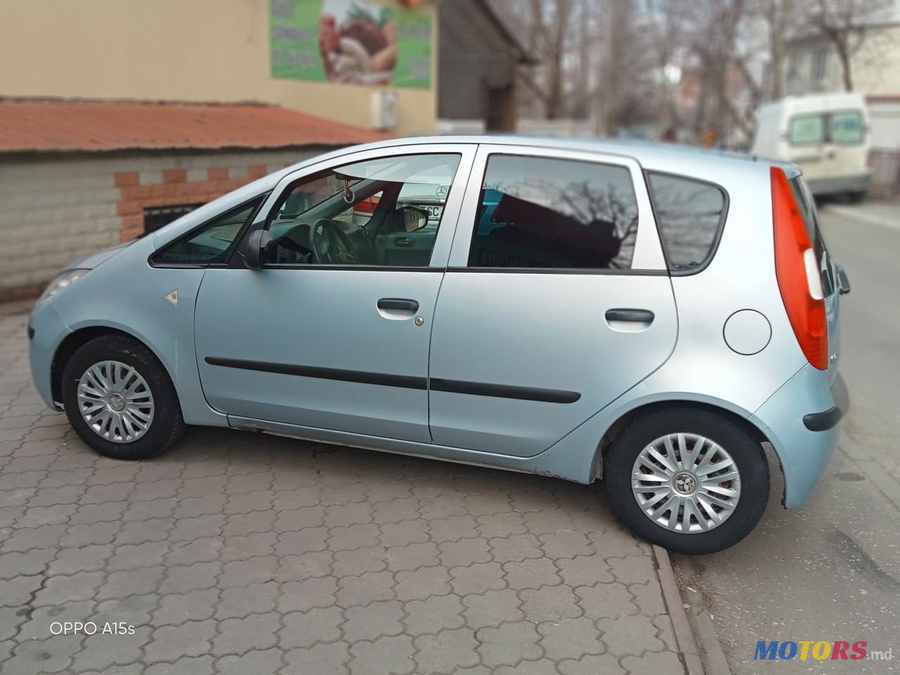 2005' Mitsubishi Colt photo #1