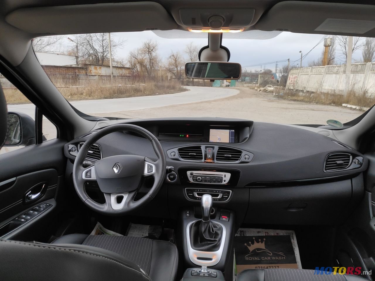 2012' Renault Grand Scenic photo #4