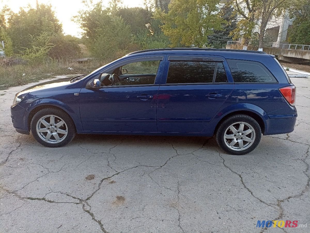 2006' Opel Astra photo #2