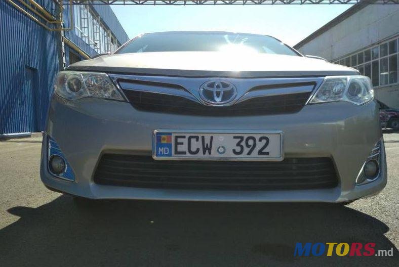 2013' Toyota Camry photo #3