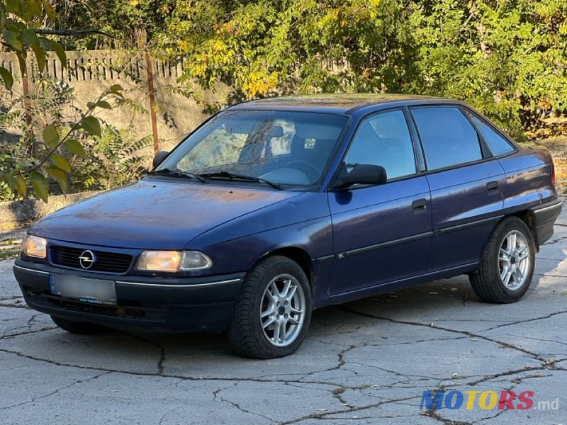 1995' Opel Astra photo #2