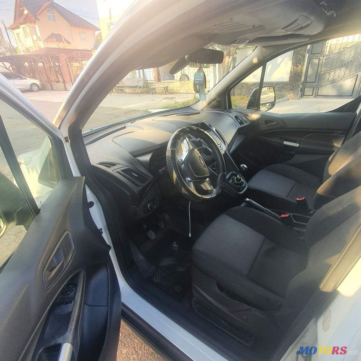 2015' Ford Transit Connect photo #3