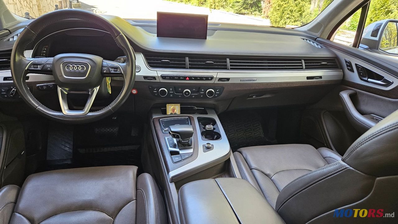 2015' Audi Q7 photo #6