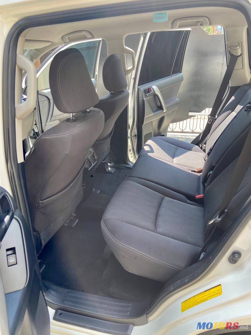 2014' Toyota Land Cruiser Prado photo #5