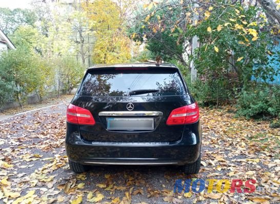 2014' Mercedes-Benz B-Class photo #3