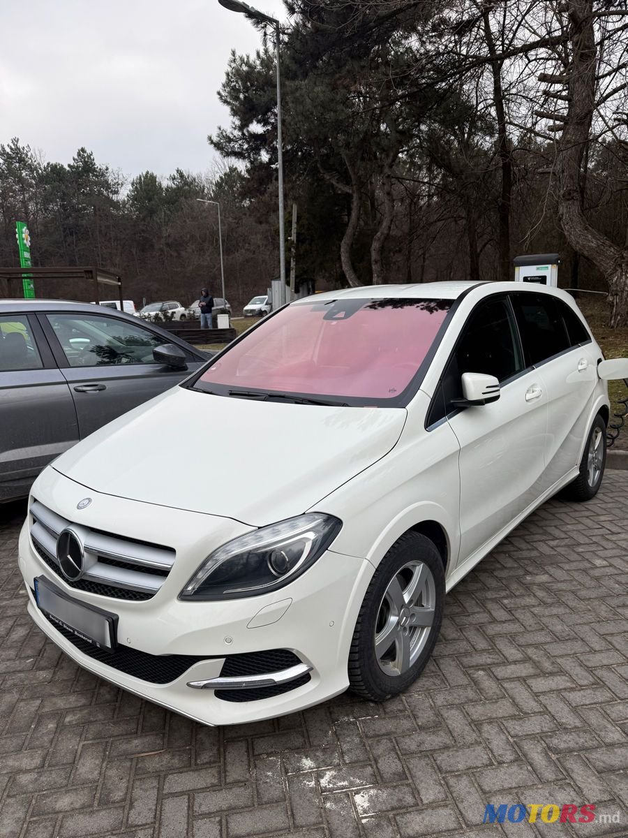 2014' Mercedes-Benz B-Class photo #2