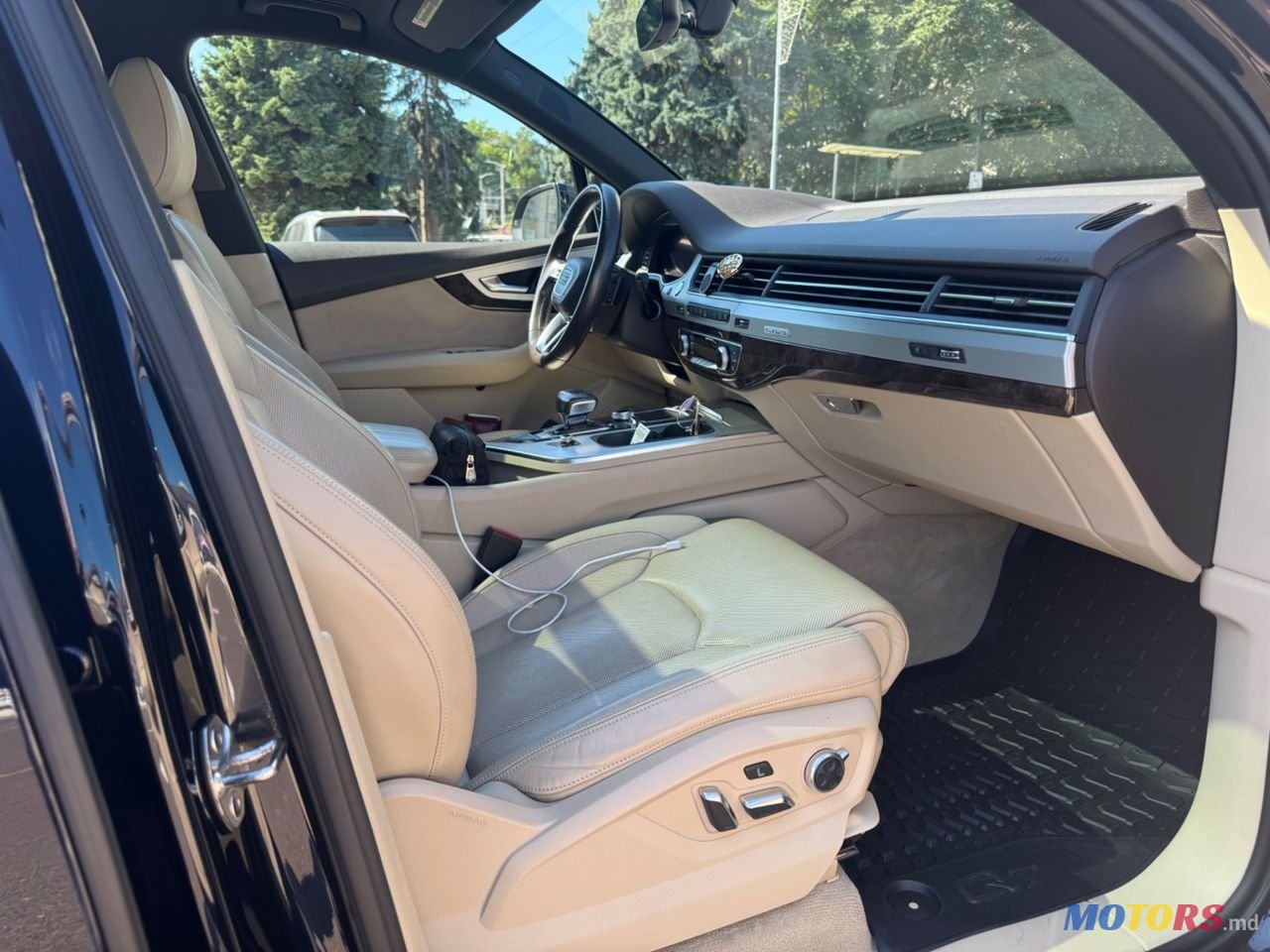 2017' Audi Q7 photo #1