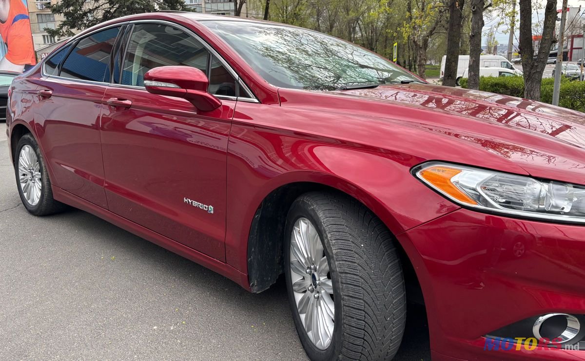 2014' Ford Fusion photo #2