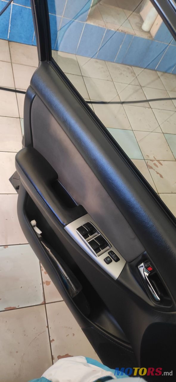 2004' Toyota Corolla photo #6