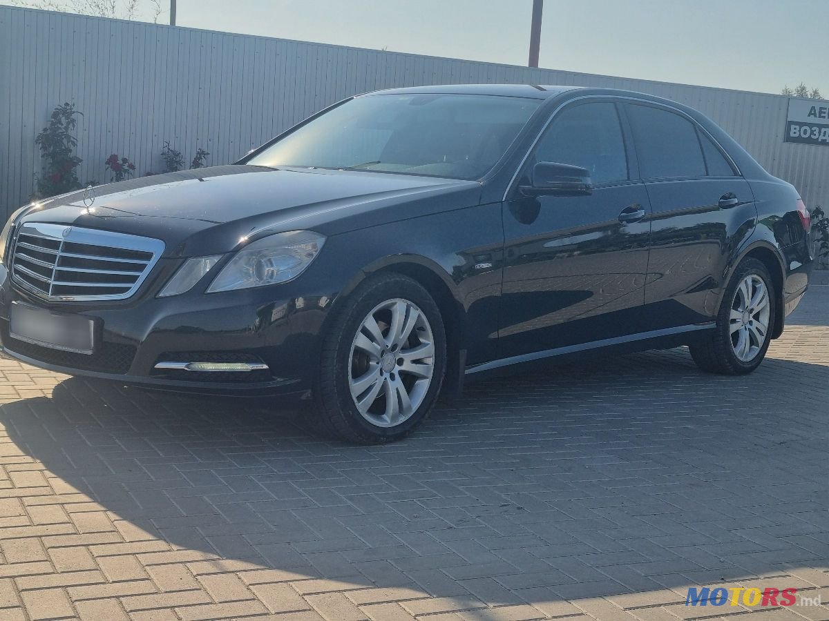 2010' Mercedes-Benz E-Class photo #1