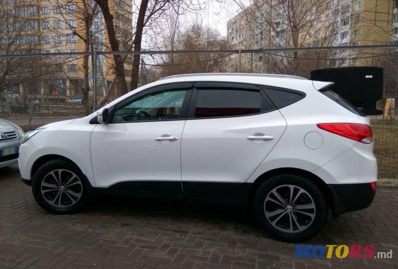 2012' Hyundai ix35 photo #1