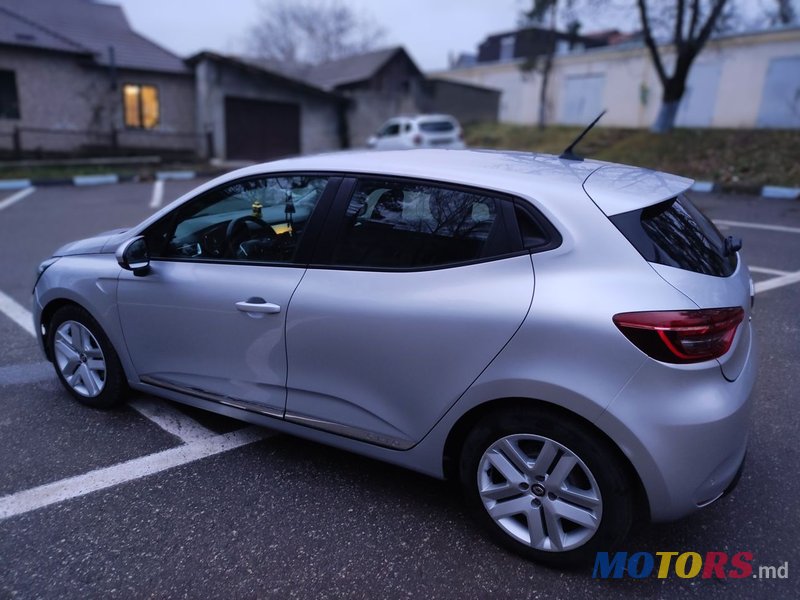 2020' Renault Clio photo #5