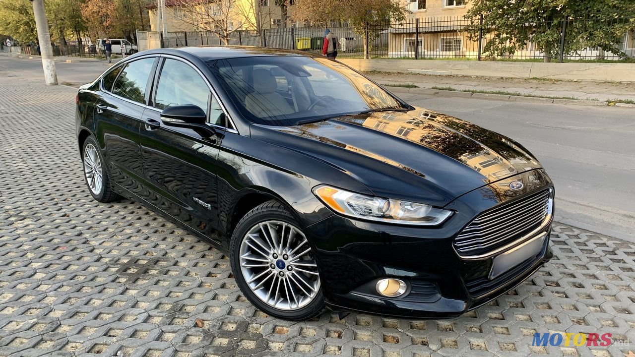 2012' Ford Fusion photo #1