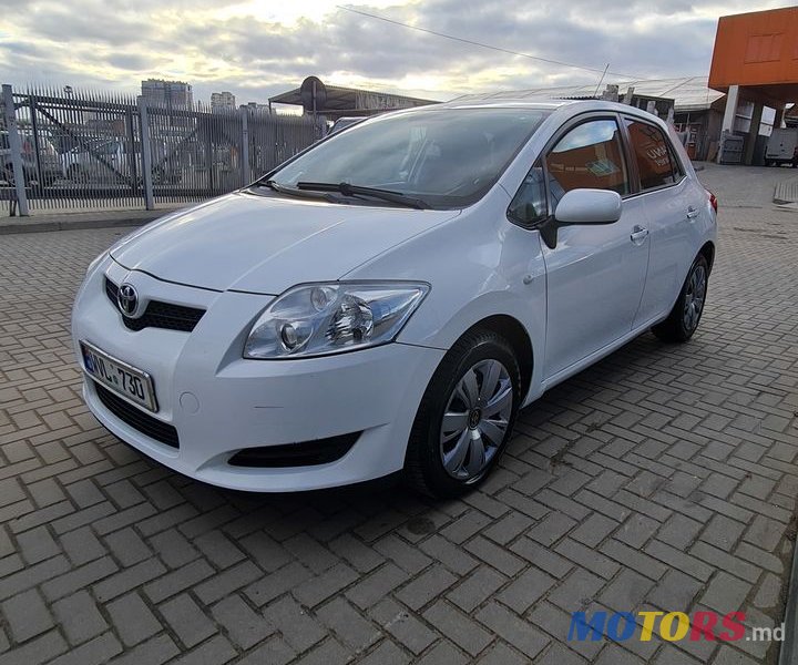 2008' Toyota Auris photo #3