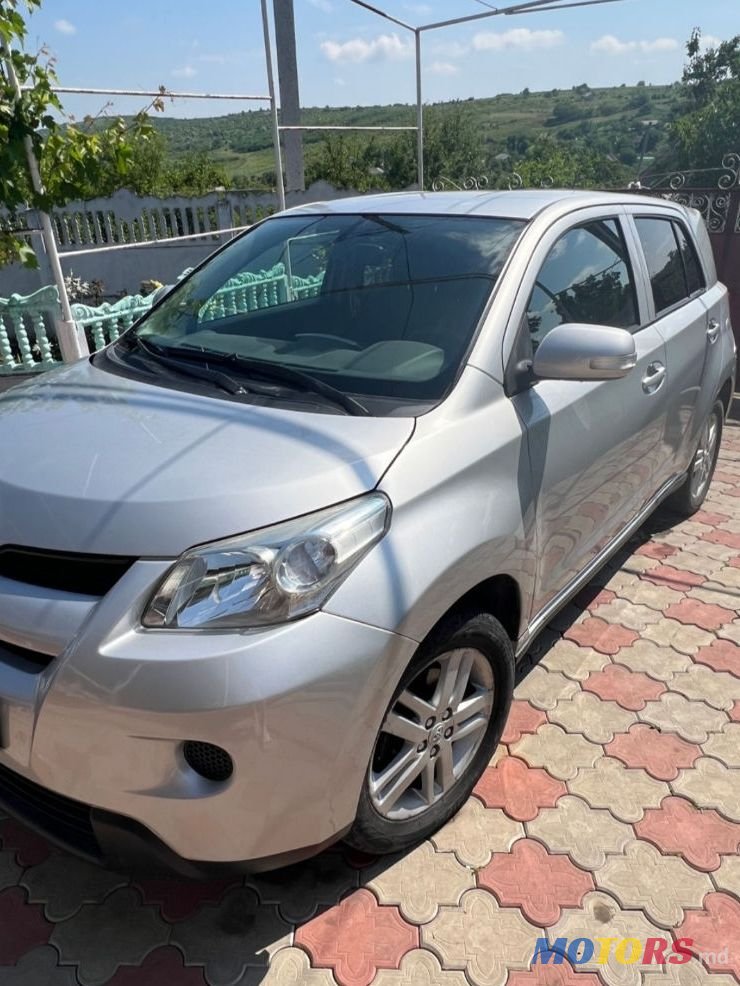 2009' Toyota Urban Cruiser photo #2