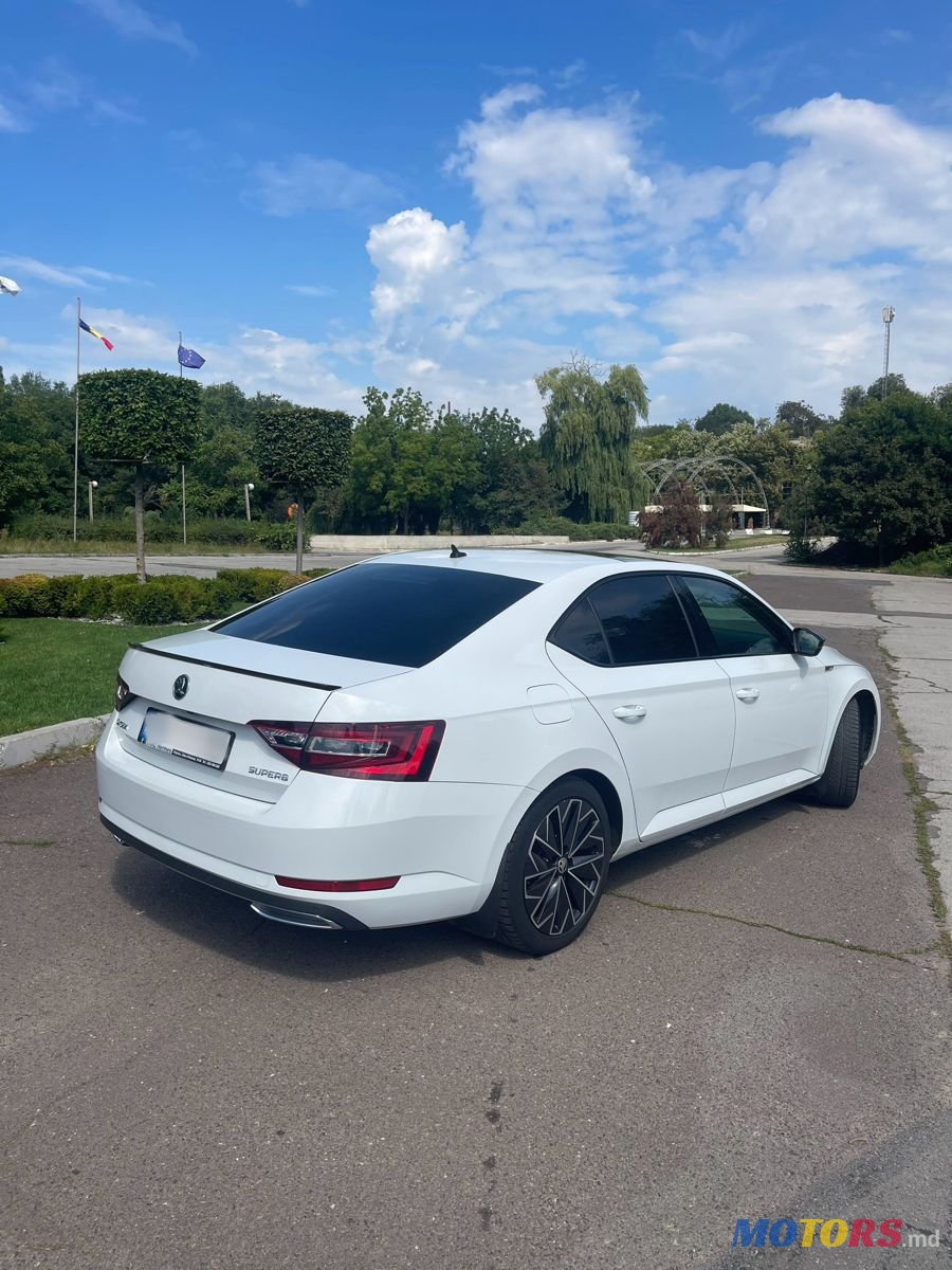 2016' Skoda Superb photo #3