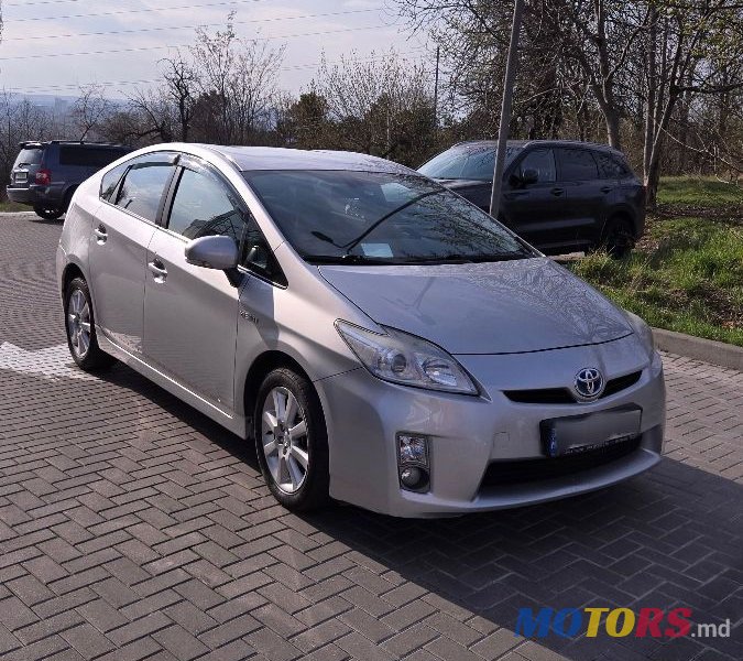 2010' Toyota Prius photo #2