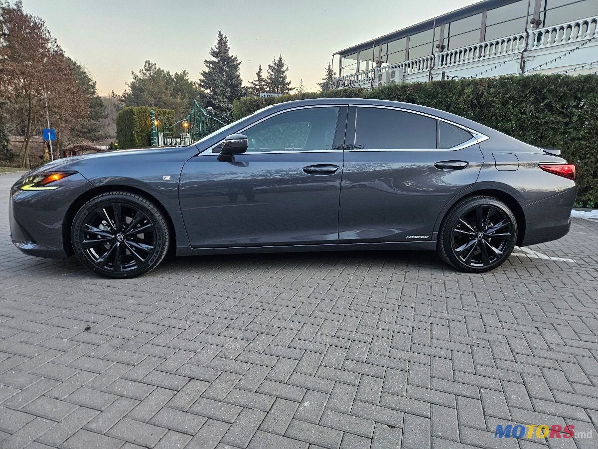 2022' Lexus Es Series photo #6