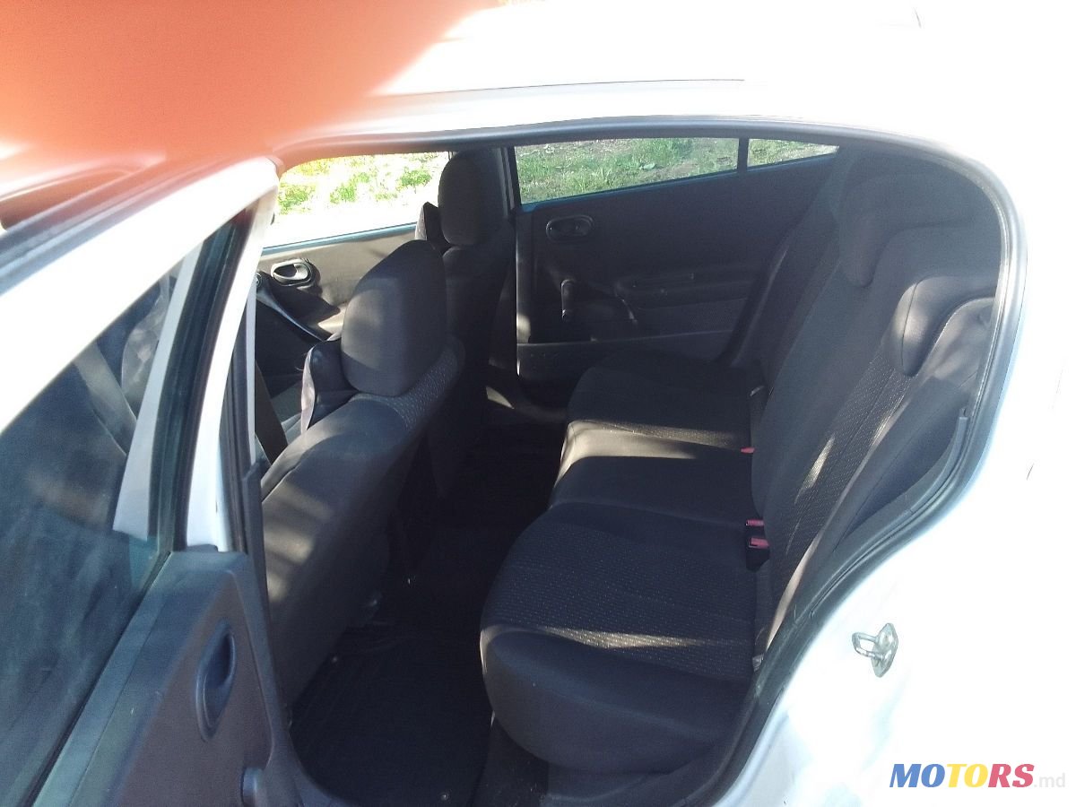 2004' Renault Megane photo #6