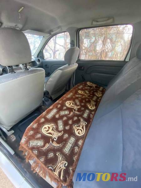 2009' Dacia Logan Mcv photo #4