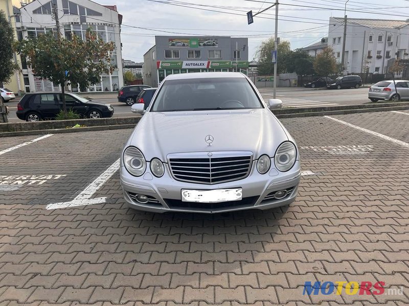 2007' Mercedes-Benz E Класс photo #1